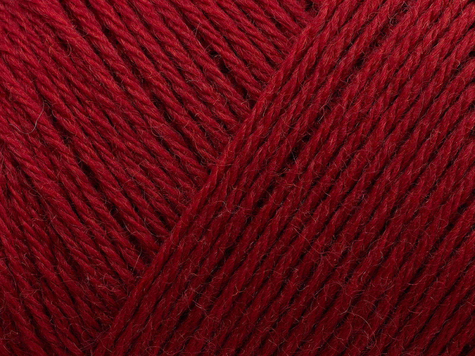 Arwetta - 139 (Deep Red)