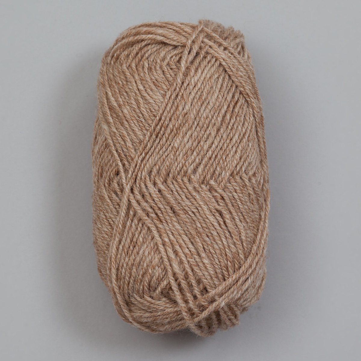 3-tråds strikkegarn - Beige melert (106)