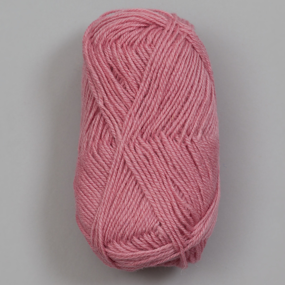 3-tråds strikkegarn - Gammelrosa (571)
